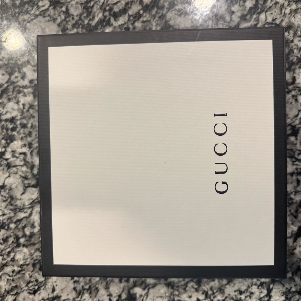 Gucci Black Leather Belt with Gold Snake Buckle - Picture 5 of 5